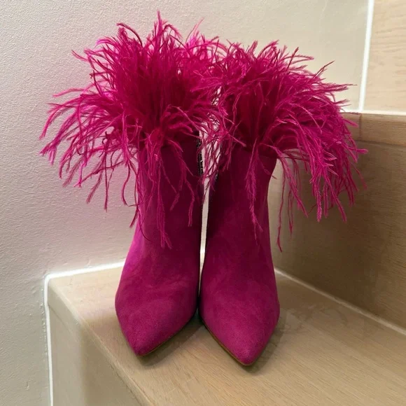 NEW NWT • Michael Kors • Whitby Feather Trim Suede Ankle Boot • - Picture 2 of 5